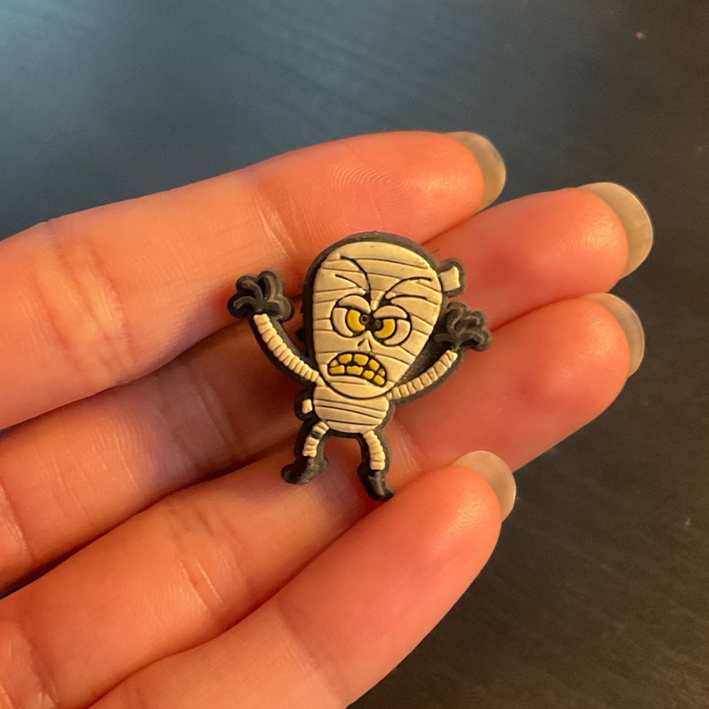 Jibbitz Mummy Character Shoe Charm in Beige, Black, Yellow